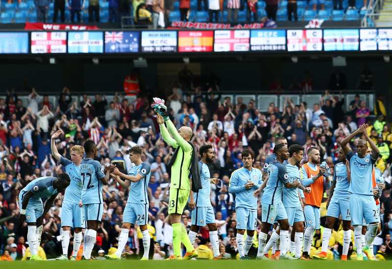 manchester city with fans