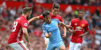 Manchester United och Mancester City - David Silva i aktion